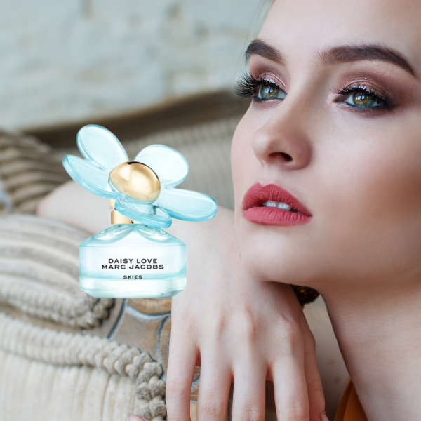 Marc Jacobs Daisy Love Skies